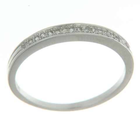 Solid 925 Sterling Silver With Cubic Zirconia stones ring size # 7+ 1.53g
