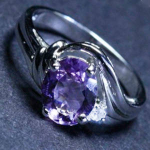 Solid 925 Sterling Silver With Amethyst and  Topaz stones ring size # 8 + 2.10g