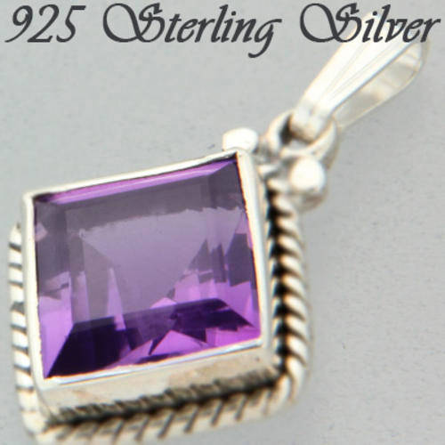 Solid 925 Sterling Silver & Amethyst Pendant 26mm + 2.54g