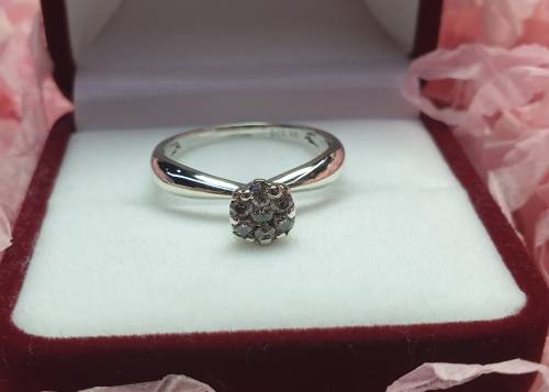 9ct White Gold Diamond Designer Ring