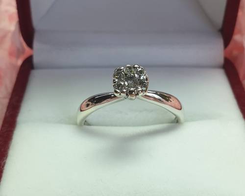 9ct White Gold Diamond Designer Ring