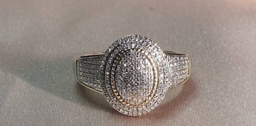 9ct Yellow Gold Diamond Ring