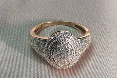 9ct Yellow Gold Diamond Ring
