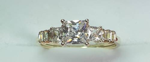 9ct Yellow Gold Ring