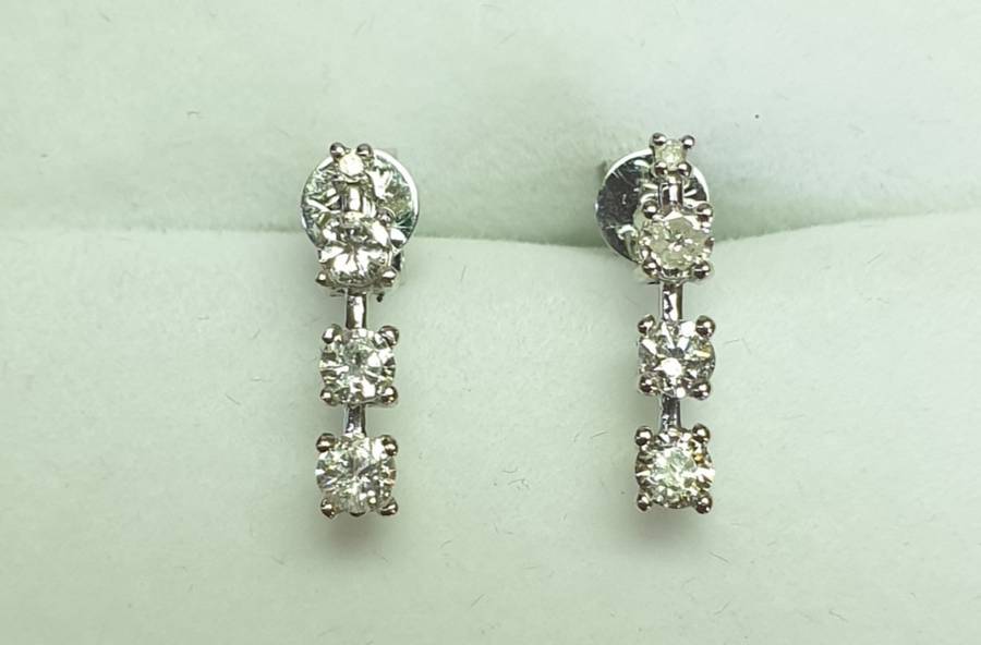 9ct White  Gold  Diamond Earrings