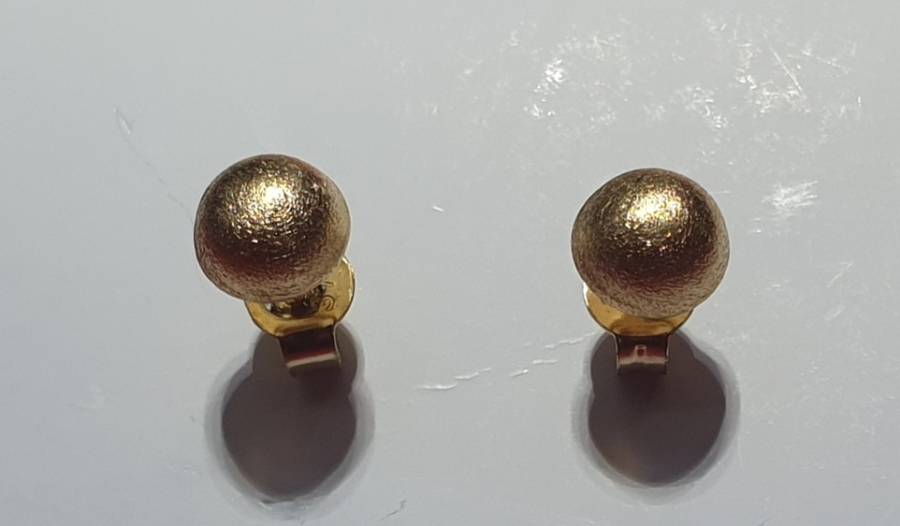 18 ct Yellow Gold Earrings