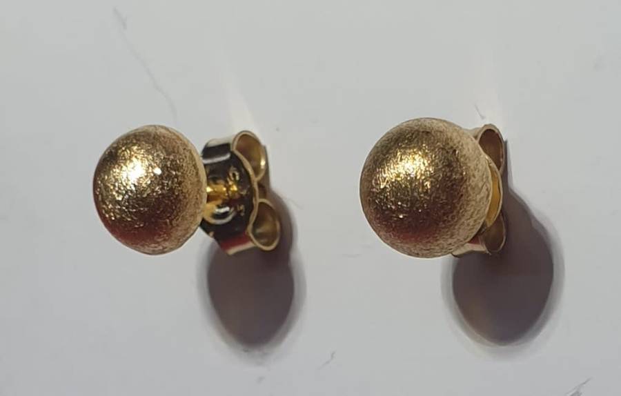 18 ct Yellow Gold Earrings