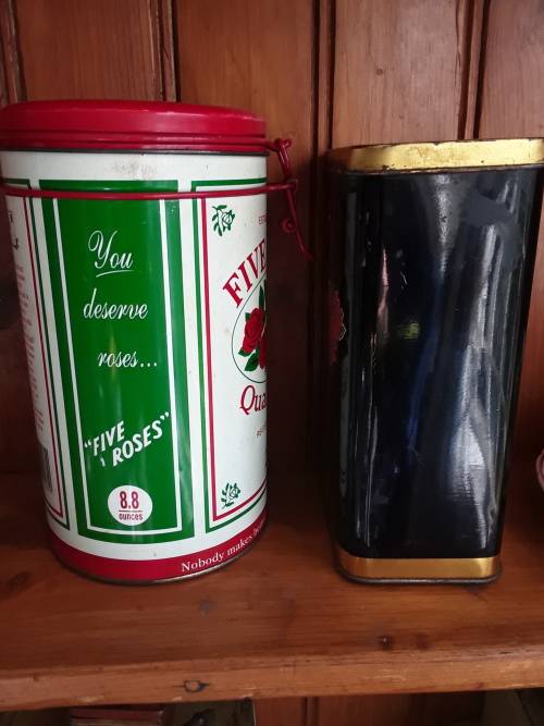Original!! 2 Vintage 5 *Roses* Tea Tins!! ~ both for 1 Bid!!
