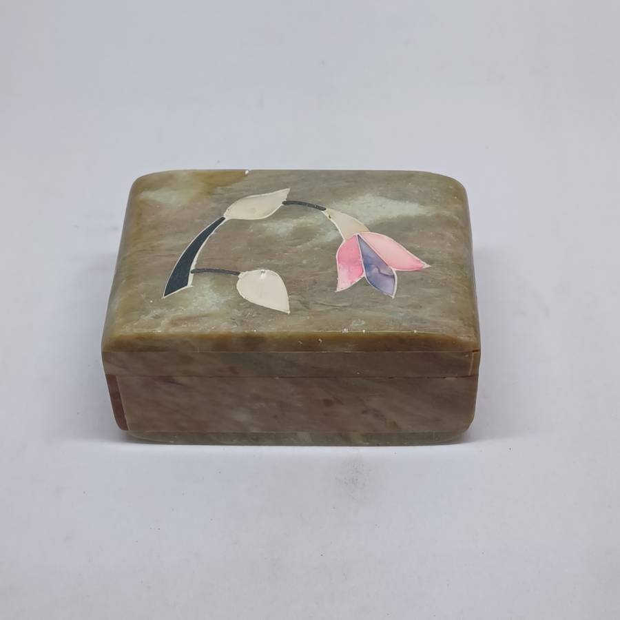 Vintage Carved Marble Trinket Jewelry Box with Mother of Pearl Flower Inlay Lid (7.9cm x 4.9cm)