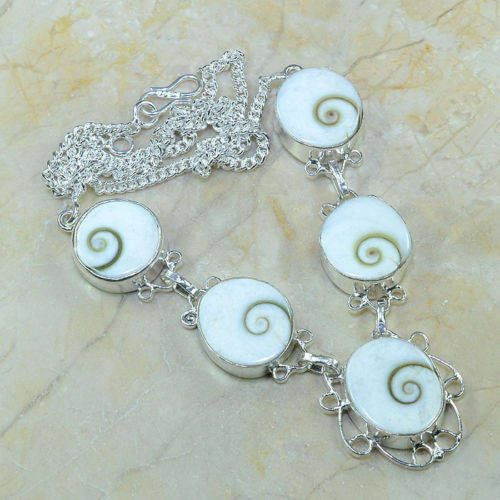 CLASSIC SHIVA SHELL NECKLACE