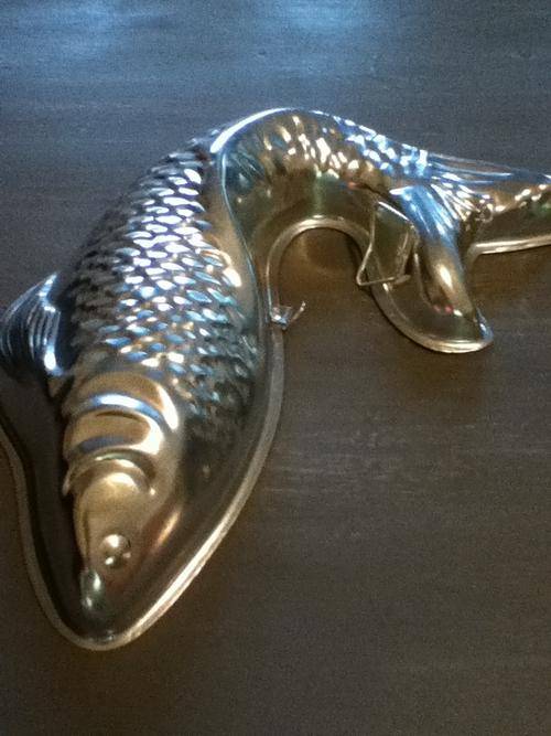 VINTAGE SILVER METAL FISH MOULD - NO TARNISHING-!!!REDUCED!!!