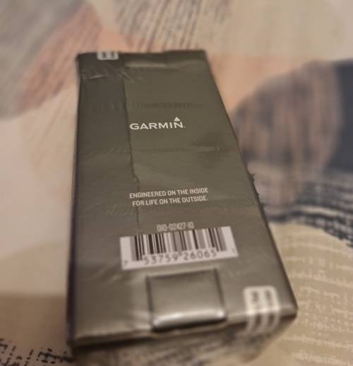 Sealed Garmin Venu Sq Multisport GPS Smart Watch  Model 010-02427-10