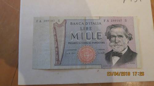 Italian banknote, as per photo