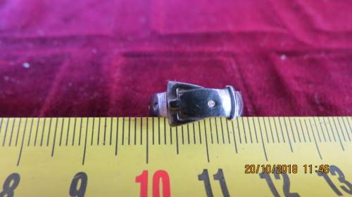 silver belt buckle ring, 1.7 grams, as per photo