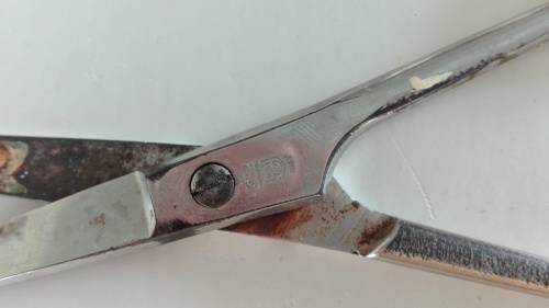 hairdressing scissors, as per photo