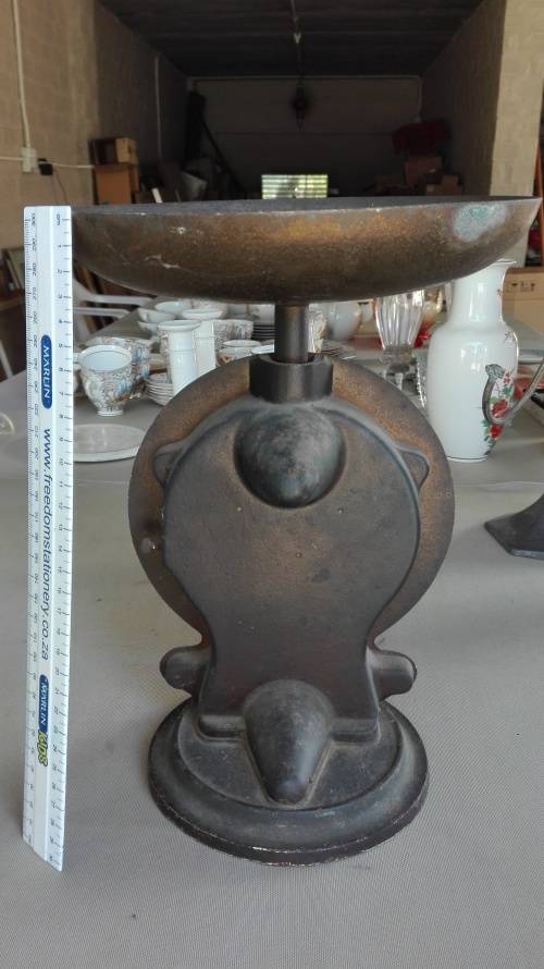 scarce bank scale for weighing coins,.................., as per photos