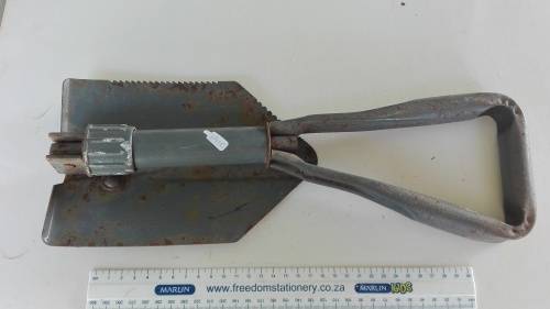 Colemans folding spade, 40cm in length when folded, as per photo