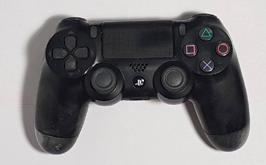 PlayStation 4 Gen1 Console + 1 V2 PS4 Controller + Fortnite (preloaded) or Apex Legends + 5 PS4Games