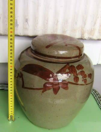 UNUSUAL LARGE LIDDED TIM MORRIS POTTERY JAR