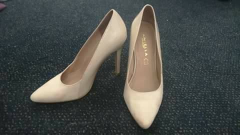 SIze 5 Leather Pointy Cream Heels