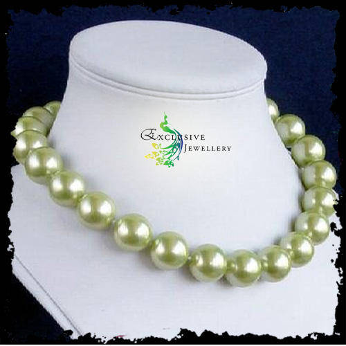 EXCLUSIVE JEWELLERY -Green South Sea Shell Pearl Necklace