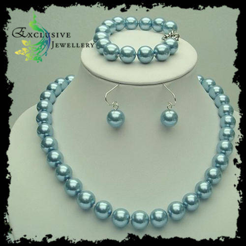freshwater pearls necklace