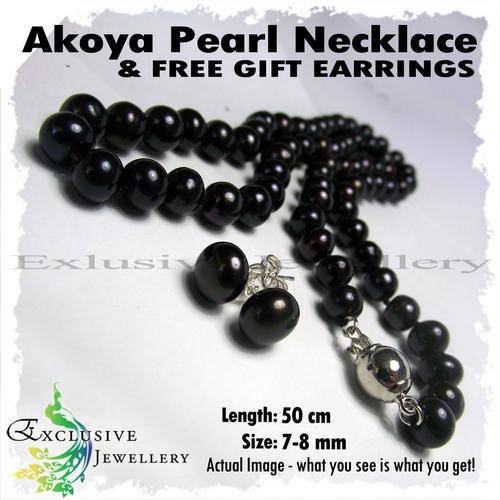 Christmas Pearl Necklace