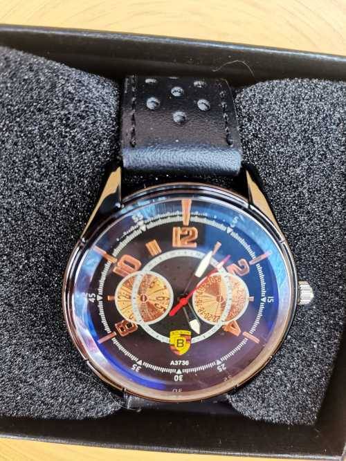 PRE-VALENTINES MONTH END SPECIAL ! His and Hers Analog watch giftset