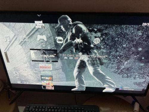 Playstation 3 256 GB With 13 Built In Games Including GTA 5