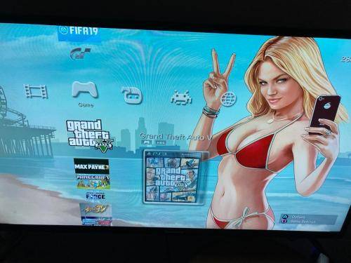 Playstation 3 256 GB With 13 Built In Games Including GTA 5