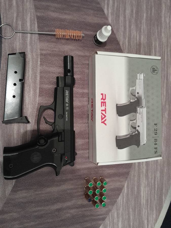 Combo Deal RETRAY 84 FS BLANK PEPPER PISTOL WITH BLANK BULLETS AND TEAR GAS