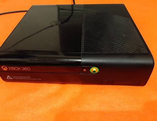 Microsoft XBOX 360 E 500GB Console