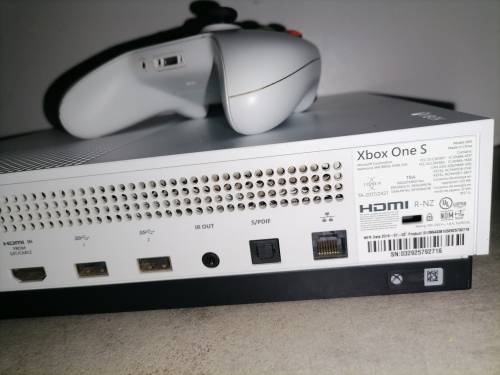 Xbox One S 1TB