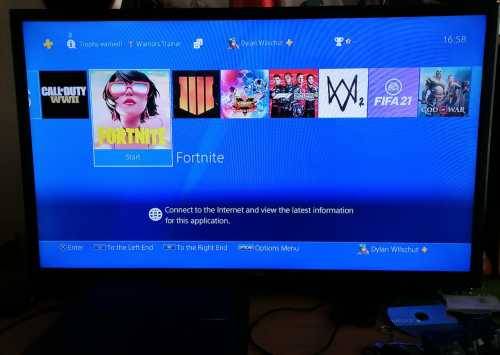 Playstation 4 1TB + 8 Games