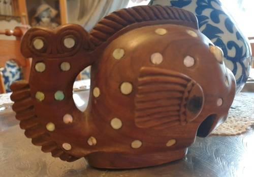 Scarce South Pacific Ethnic Art Trobriand Mother Of Pearl Hand Carved Fish
