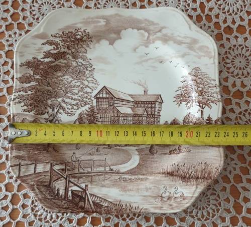 Johnson Brothers Tudor Hall Wall Plate