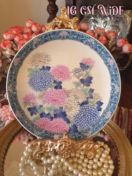 Vintage Oriental Wall Plate
