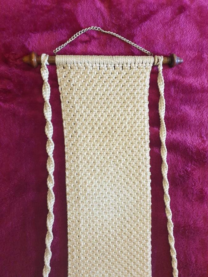 Macramé  | 88 X 39 CM WIDE | VINTAGE | GOOD CONDITION |