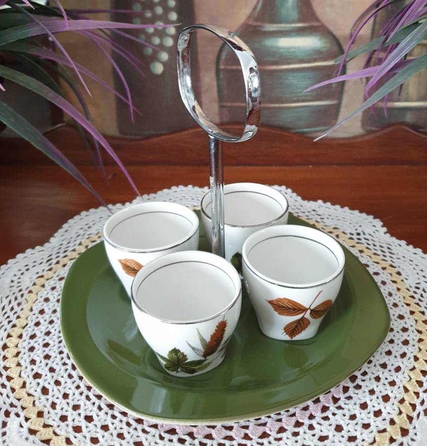 MIDWINTER | EGG CUPS AND TRAY | VINTAGE | DECOR |