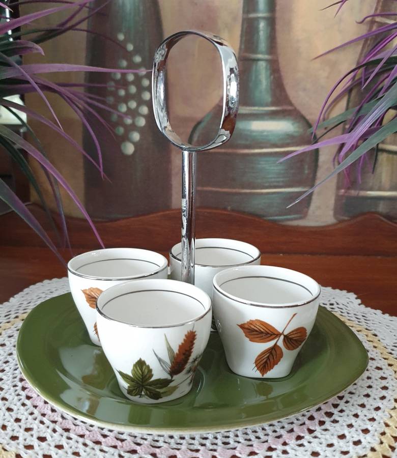 MIDWINTER | EGG CUPS AND TRAY | VINTAGE | DECOR |
