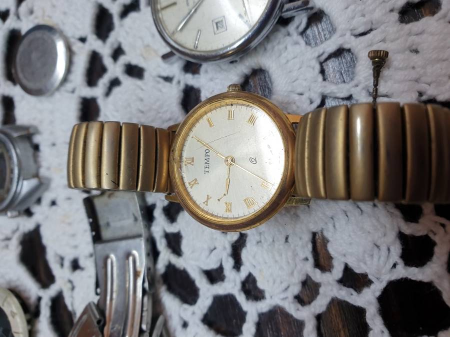 Collection of watches for repairs