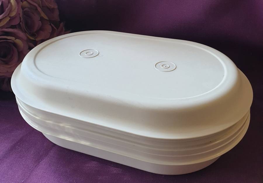 TUPPERWARE