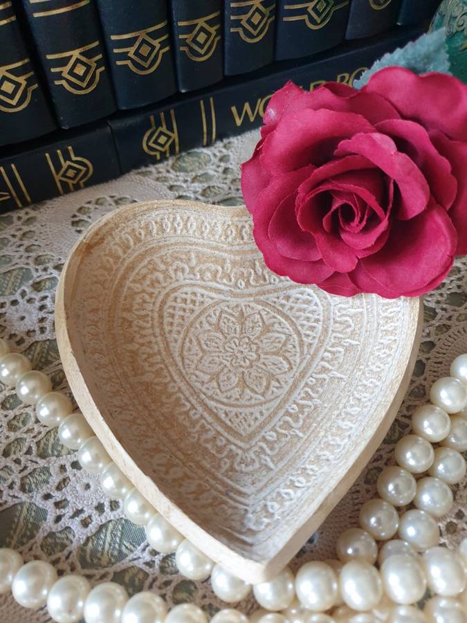 SMALL HEART TRINKET BOWL