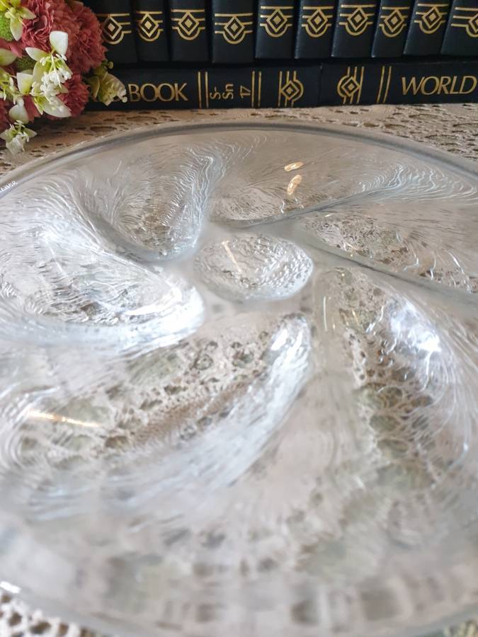 Vintage French round shaped Glass oyster plate / Sea Food Plate/tableware (02)