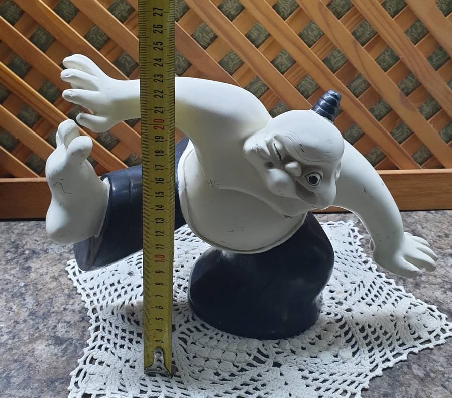 VINTAGE SUMO FIGURINE