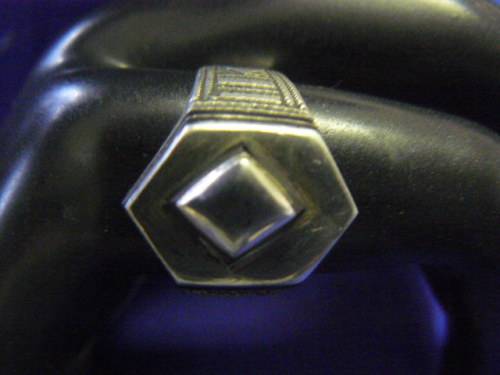 SILVER SIGNET RING DETAILED TESTED SILVER