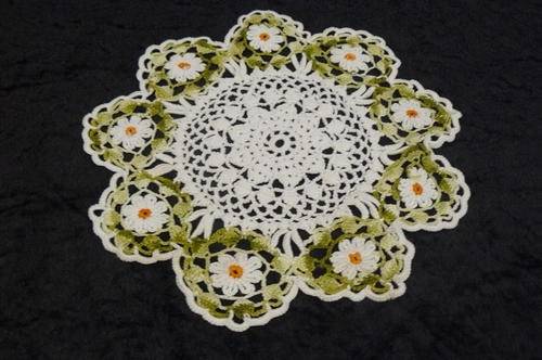COTTON CROCHETED DOILIE