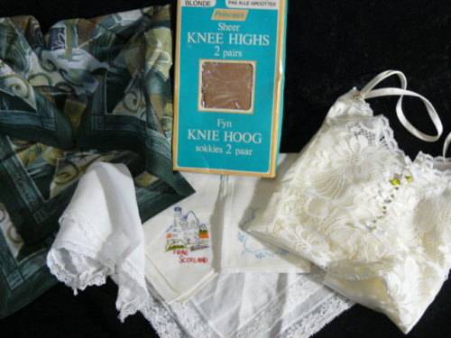 VINTAGE GOODIES FOR THE LADY