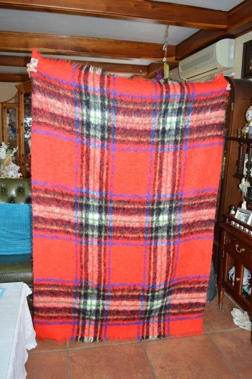 large, habd woven, excellent quality MOHAIR blanket LIKE NEW