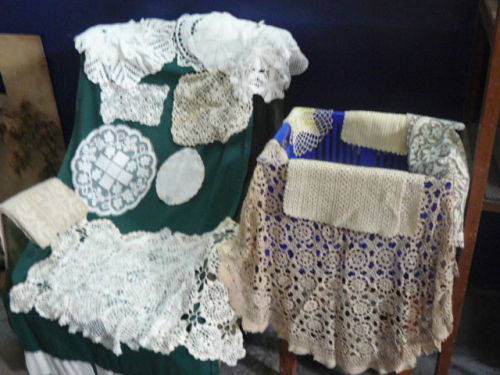 LARGE LOT OF LUCKY DIP DOILIES ETC !!!!@@@@!!!!!! wow - WOW !!!!!!!